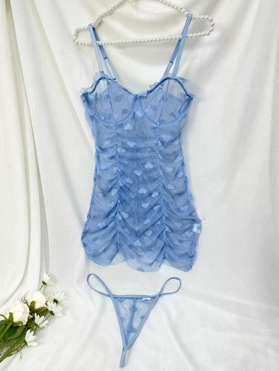 Robe de lingerie sexy avec armature, garniture à volants en maille en forme de cœur et string