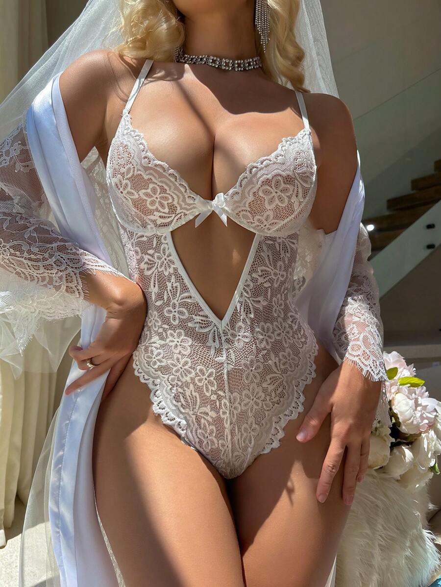 Combinaison sexy ajourée en dentelle pour la saison des mariages, lingerie de mariée