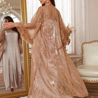 Slumberist 3 pièces Ensemble de vêtements de nuit pour femmes avec robe de chambre en dentelle contrastée, nuisette en satin et shorts, vacances