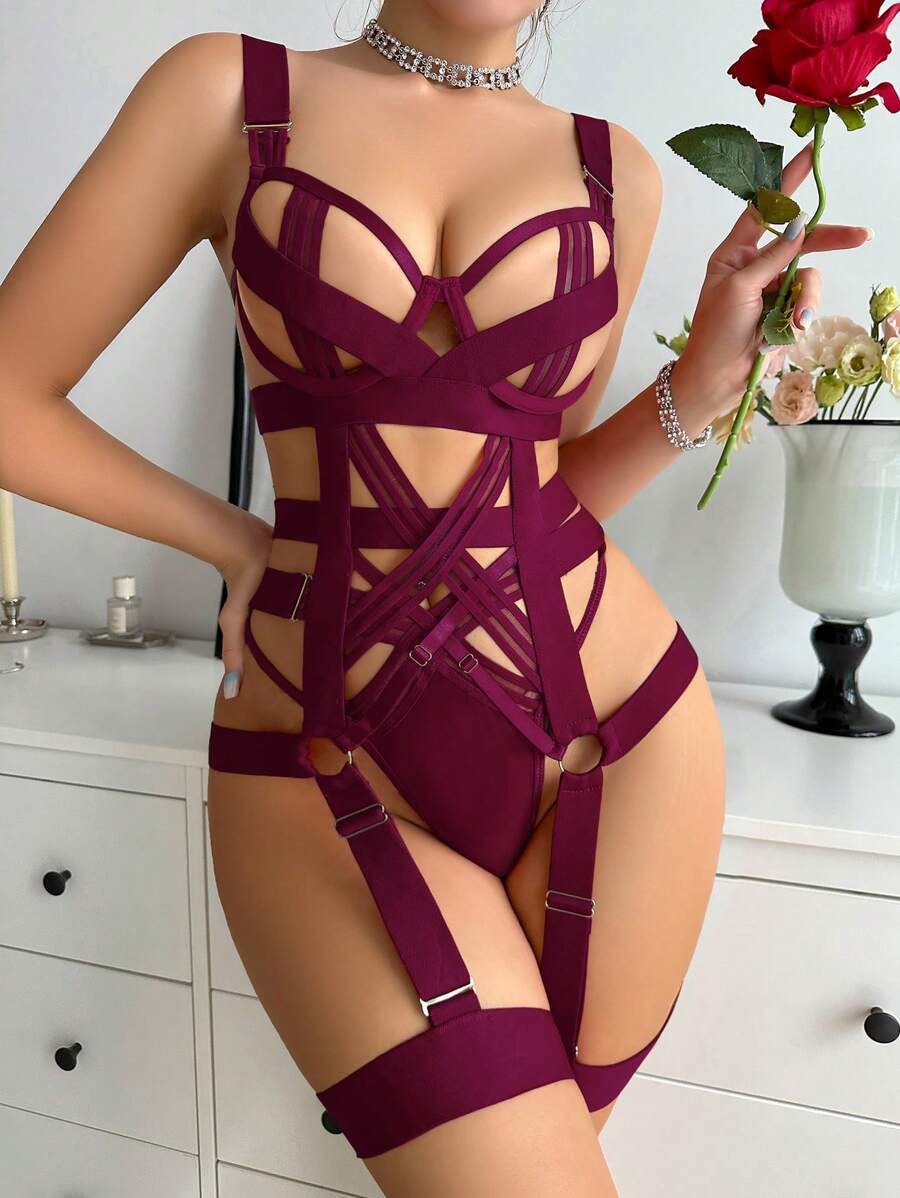 SpicyHot Ensemble de 4 pièces sexy pour femmes avec soutien-gorge à armatures, string, jarretelles. Design sexy, créatif, et romantique pour sortir