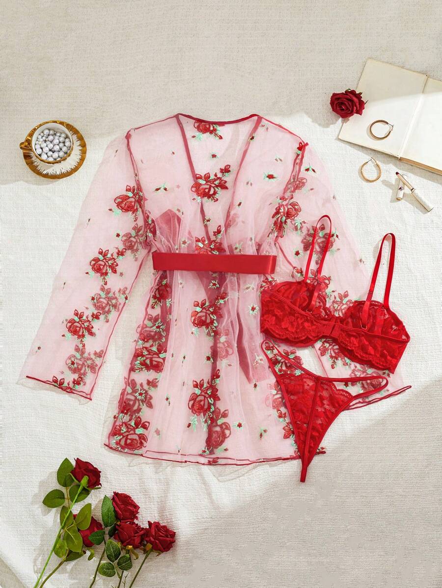 4 pièces Set: Robe en mousseline de soie à broderie florale + Soutien-gorge à armature en dentelle + Culotte tanga + Ceinture de taille