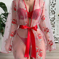 4 pièces Set: Robe en mousseline de soie à broderie florale + Soutien-gorge à armature en dentelle + Culotte tanga + Ceinture de taille