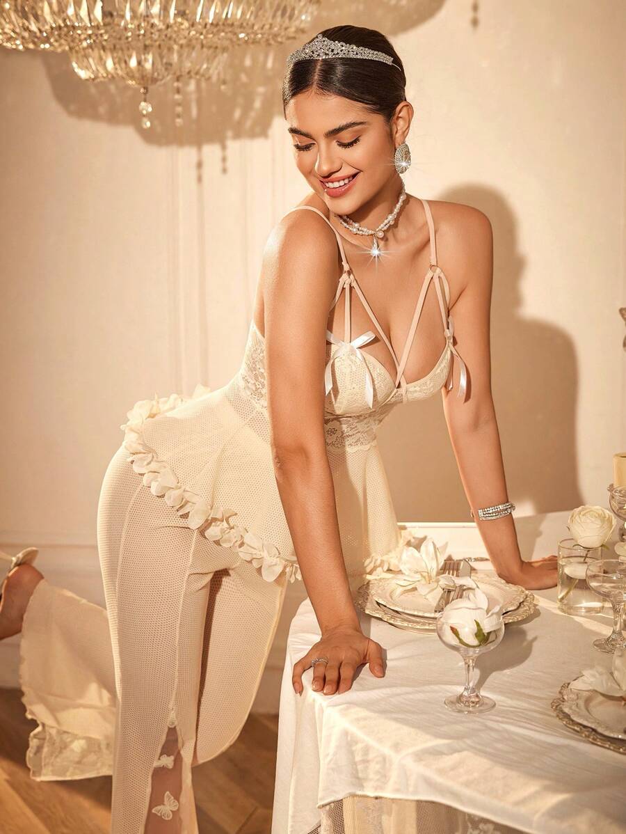 Ensemble de pyjama pour femme avec camie en patchwork de dentelle papillon