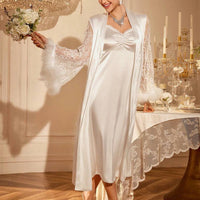 LuxeNights Ensemble de robe de chambre et nuisette en satin avec empiècements en dentelle
