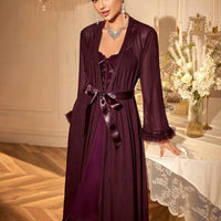 2 pièces : Nuisette avec garniture en dentelle arête de poisson + Robe de chambre