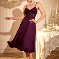 2 pièces : Nuisette avec garniture en dentelle arête de poisson + Robe de chambre