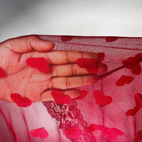 Ensemble de pyjama avec un débardeur avec insert en maille en forme de cœur sexy