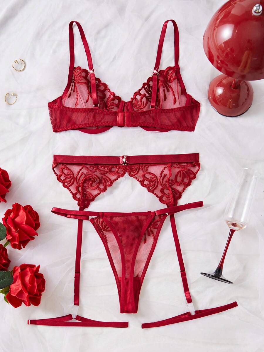 SHEIN 5 pièces/set Ensemble de lingerie sexy en dentelle avec broderie pour femmes