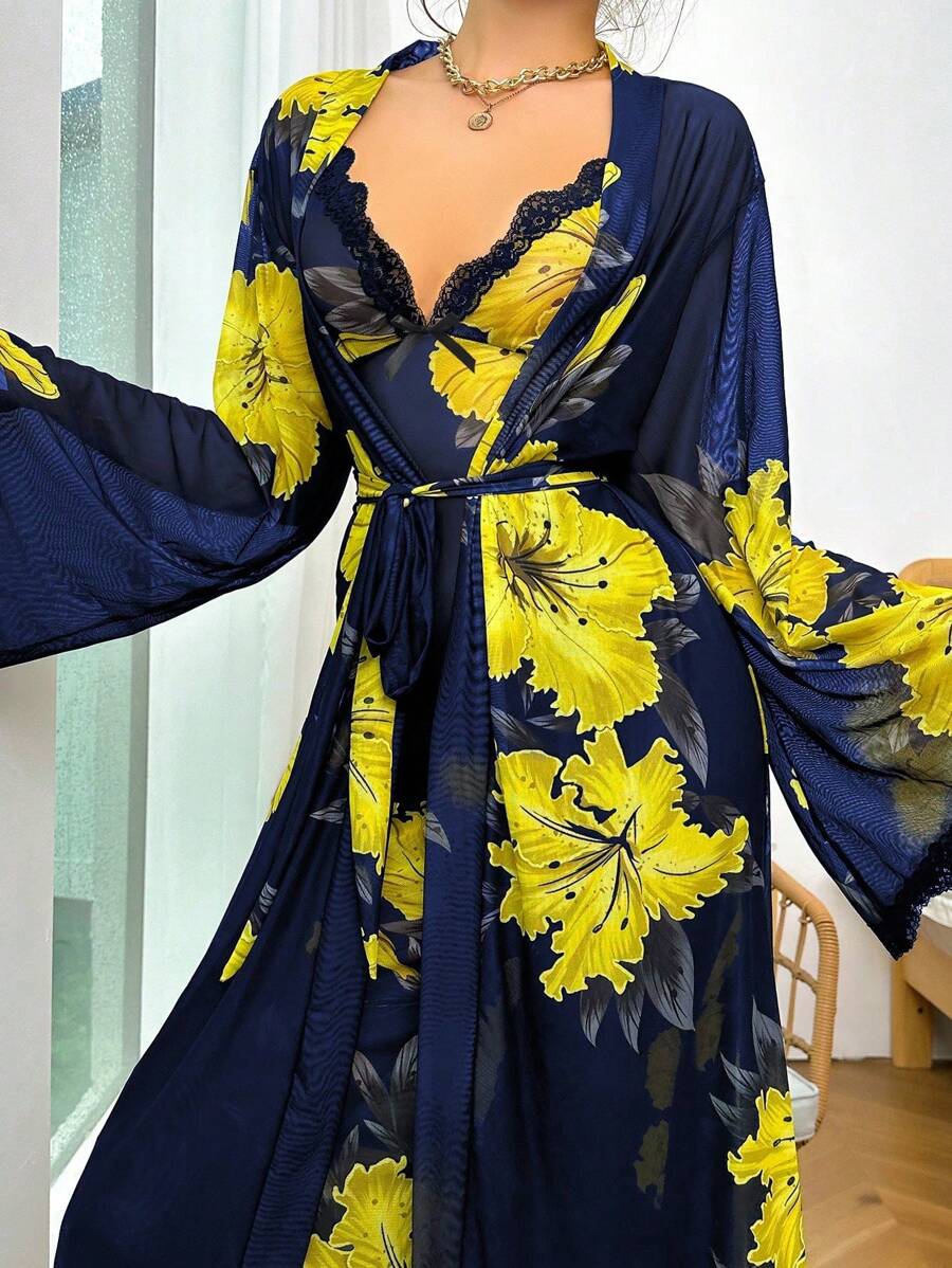 Ensemble de nuisette et robe de chambre avec imprimé floral et insert en dentelle, vacances