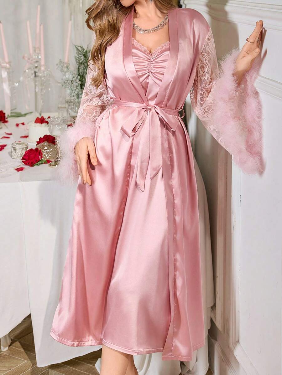 LuxeNights Ensemble de robe de chambre et nuisette en satin avec empiècements en dentelle