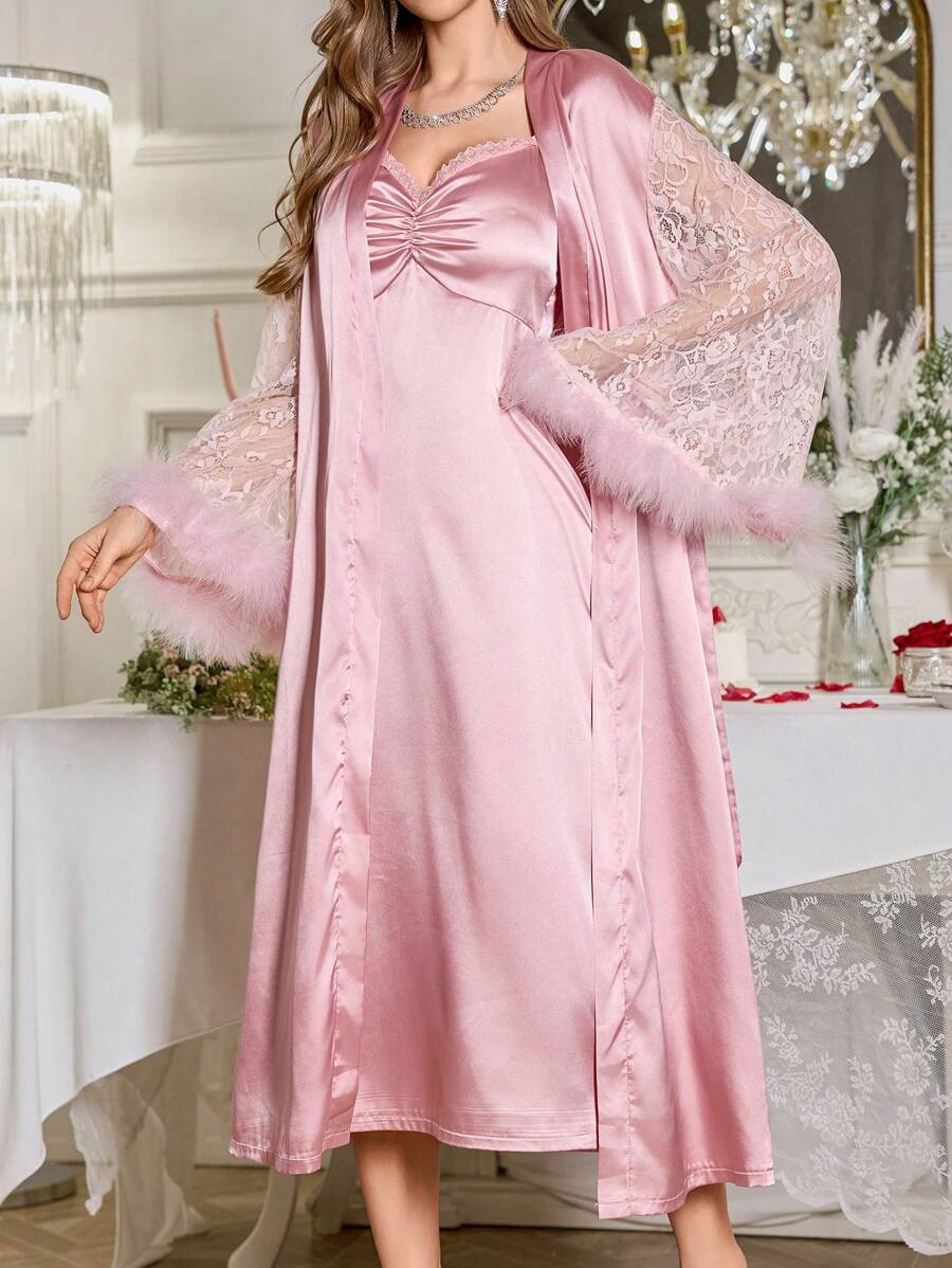 LuxeNights Ensemble de robe de chambre et nuisette en satin avec empiècements en dentelle