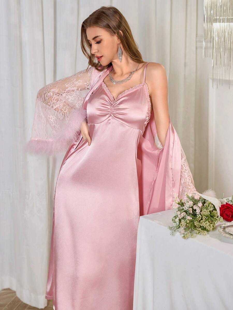 LuxeNights Ensemble de robe de chambre et nuisette en satin avec empiècements en dentelle
