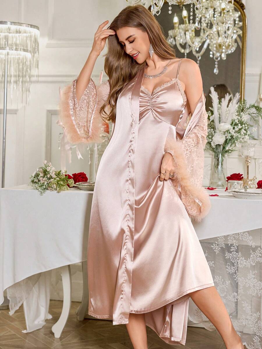 LuxeNights Ensemble de robe de chambre et nuisette en satin avec empiècements en dentelle
