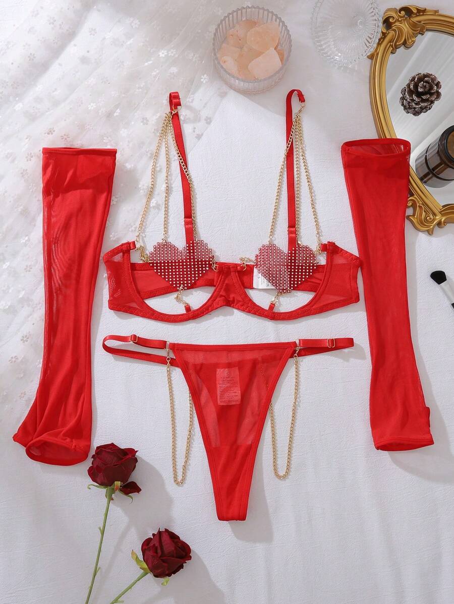 4 pièces avec strass en forme de cœur