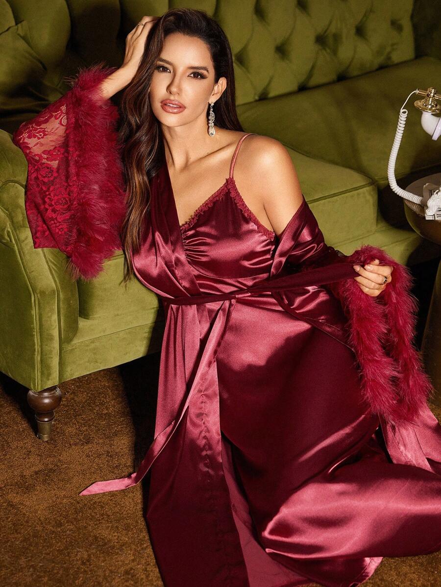 LuxeNights Ensemble de robe de chambre et nuisette en satin avec empiècements en dentelle