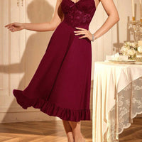 2 pièces : Nuisette avec garniture en dentelle arête de poisson + Robe de chambre