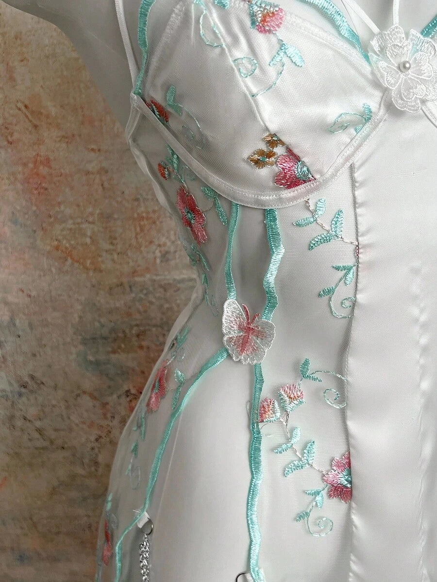 FloralLove 2 pièces Ensemble de robe de chambre en satin et de nuisette en dentelle florale romantique avec boutons décoratifs en faux perles. Ensemble de lingerie nuptiale, vêtements d'automne